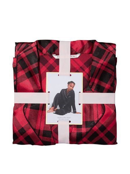 Піжама Victoria's Secret Satin Long Pajama Set Red Plaid &mdash; основне фото товару, вигляд спереду