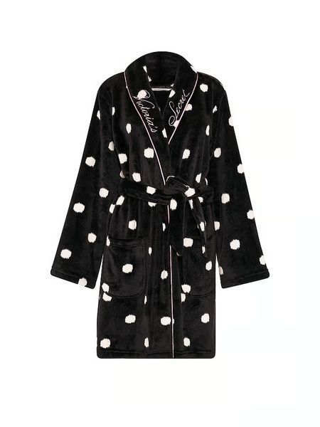 Халат Victoria's Secret Cozy Plush Robe Black &mdash; основне фото товару, вигляд спереду