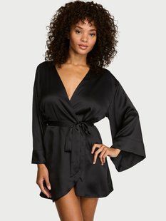 Халат Victoria's Secret Satin Short Robe Black &mdash; основне фото товару, вигляд спереду