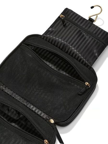 Косметичка Victoria's Secret Travel Toiletry Bag Black  &mdash; основне фото товару, вигляд спереду