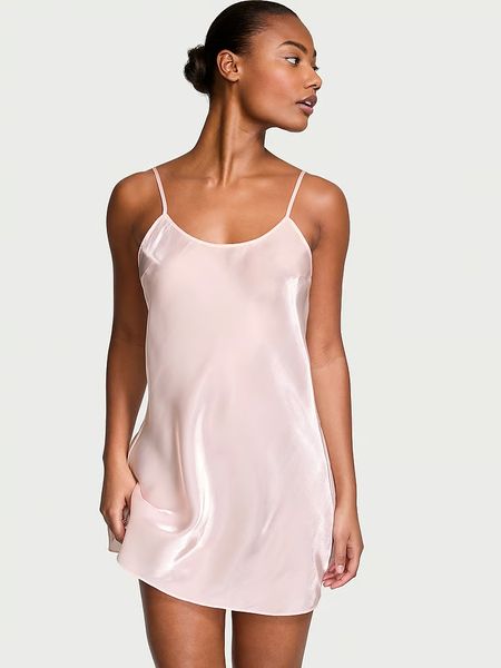 Нічна сорочка жіноча Victoria's Secret Organza Mini Slip Dress Pink 26798840 фото