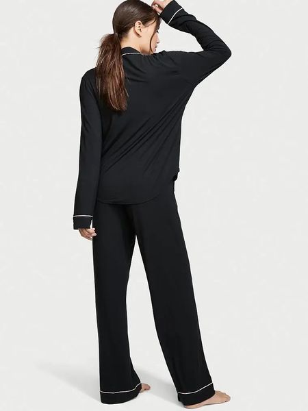 Піжама зі штанами Victoria's Secret Modal Long PJ Set &mdash; основне фото товару, вигляд спереду