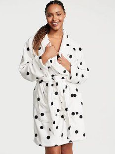 Халат Victoria's Secret Logo Short Cozy Robe  &mdash; основне фото товару, вигляд спереду