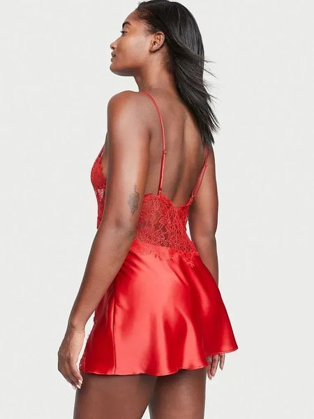 Пеньюар Victoria's Secret Satin Lace Slip 26811407D фото