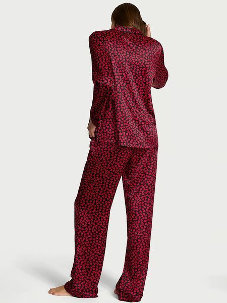 Піжама Сатинова Victoria's Secret Signature Satin Long Pajama Set &mdash; основне фото товару, вигляд спереду