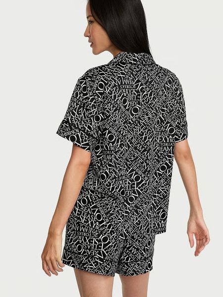Піжама Victoria's Secret Signature Satin Short Pajama Set Black &mdash; основне фото товару, вигляд спереду