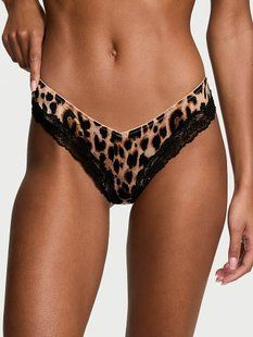 Трусики Victoria&rsquo;s Secret Very Sexy Lace-Trim High-Leg Cheeky Panty 27025737 фото