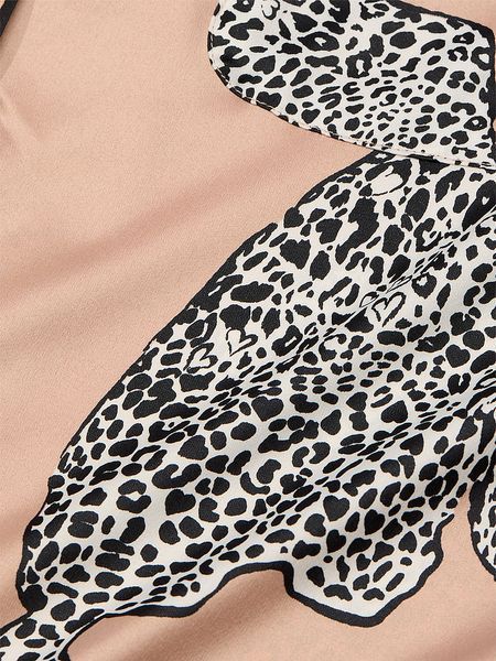 Піжама Victoria's Secret Satin Long Pajama Set Leopard &mdash; основне фото товару, вигляд спереду