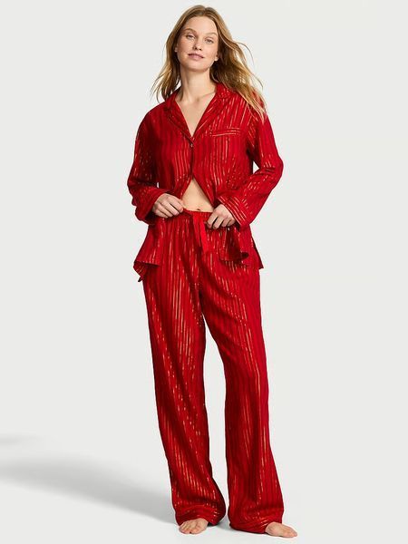 Фланелева піжама Victoria's Secret Flannel Long Pajama Set  &mdash; основне фото товару, вигляд спереду