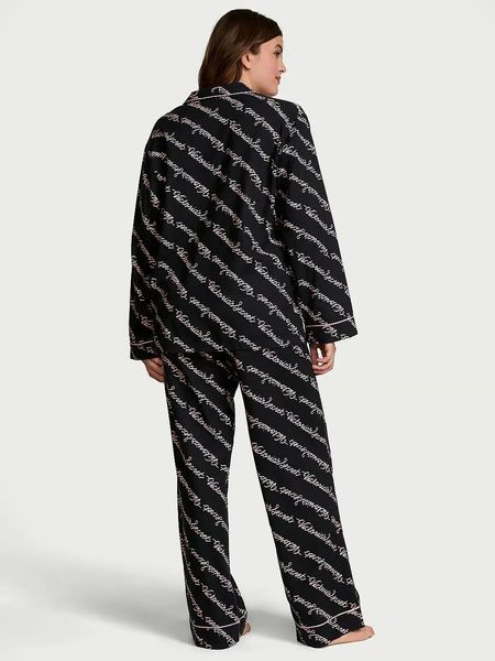Піжама зі штанами Victoria's Secret Flannel Long Pajama Set &mdash; основне фото товару, вигляд спереду
