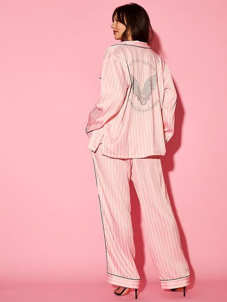 Піжама Сатинова Victoria's Secret Glazed Satin Long Pajama Set  &mdash; основне фото товару, вигляд спереду