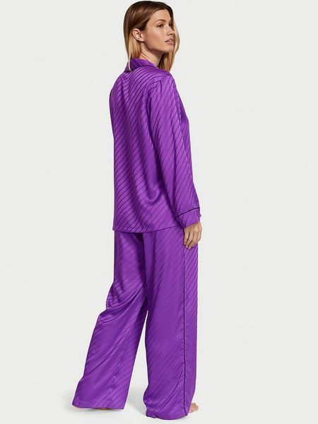 Піжама Сатинова Victoria's Secret Satin Long Pajama Set Violet &mdash; основне фото товару, вигляд спереду