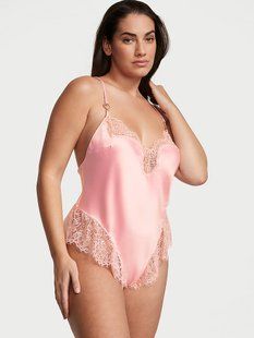 Сатиновый Ромпер Victoria&rsquo;s Secret Satin Lace High-Leg Romper Pink 26748768 фото