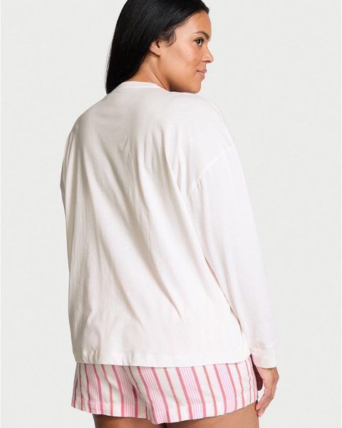 Фланелева піжама Victoria's Secret Flannel Long-Sleeve Tee-Jama Set — фото товару | VikkyStyle Фланелева піжама Victoria's Secret Flannel Long-Sleeve Tee-Jama Set — основне фото товару, вигляд спереду