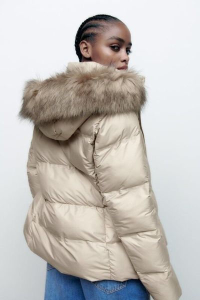 Куртка жіноча Zara Water and Wind Protection Puffer Jacket With a Detachable Hood 8073\242\706 фото