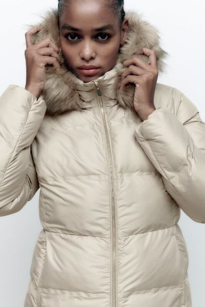 Куртка жіноча Zara Water and Wind Protection Puffer Jacket With a Detachable Hood 8073\242\706 фото