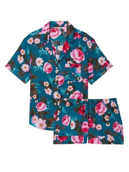 Піжама з шортами Victoria's Secret Flannel Short Pajama Set &mdash; основне фото товару, вигляд спереду
