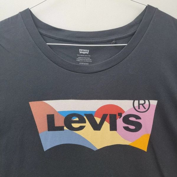 Футболка жіноча Levi’s Women's Logo Perfect T-Shirt 195652 фото