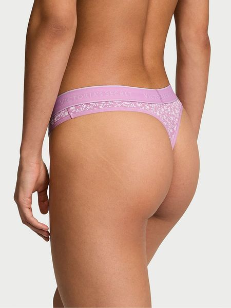 Трусики стрінги Victoria's Secret Logo Cotton Scattered Floral Purple Knickers Thong &mdash; основне фото товару, вигляд спереду