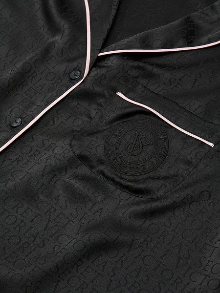 Піжама Сатинова Victoria's Secret Satin Long Pajama Set &mdash; основне фото товару, вигляд спереду