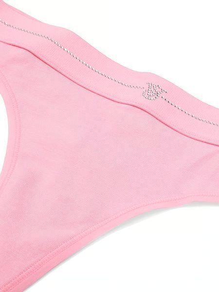 Трусики стрінги Victoria's Secret Shine Logo Cotton Thong Panty Victoria Pink &mdash; основне фото товару, вигляд спереду