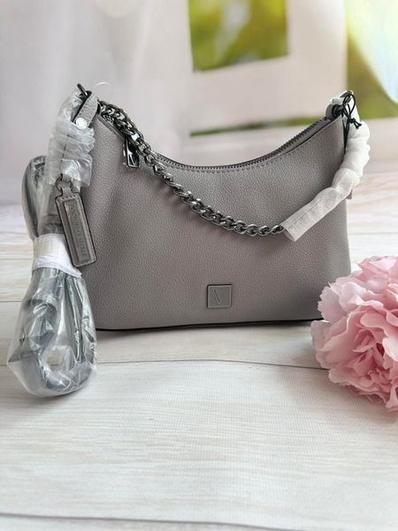 Сумка Victoria&rsquo;s Secret Mini Curve Dag Grey &mdash; основне фото товару, вигляд спереду