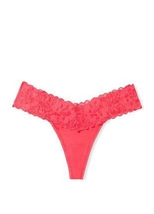 Трусики стрінги Victoria's Secret Cotton Thong Panty Pink &mdash; основне фото товару, вигляд спереду