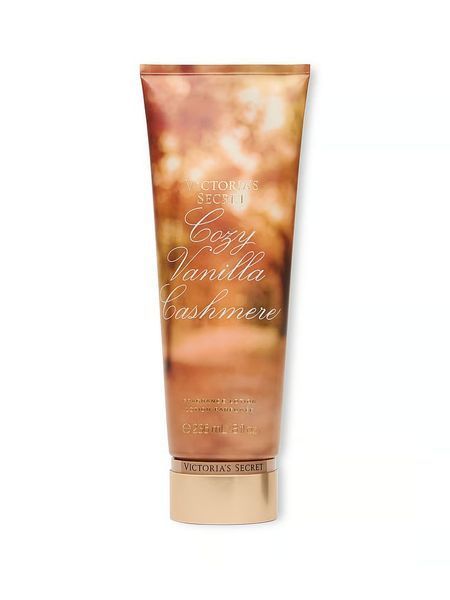 Набір Victoria's Secret Cozy Vanilla Cashmere Fragrance Mist + Lotion  &mdash; основне фото товару, вигляд спереду