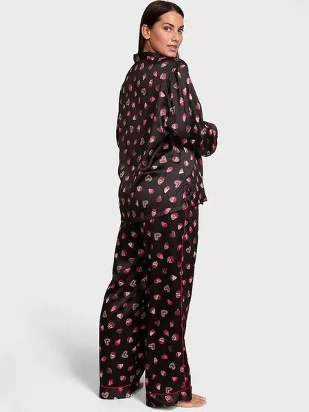 Піжама Сатинова Victoria's Secret Satin Long Pajama Set New &mdash; основне фото товару, вигляд спереду