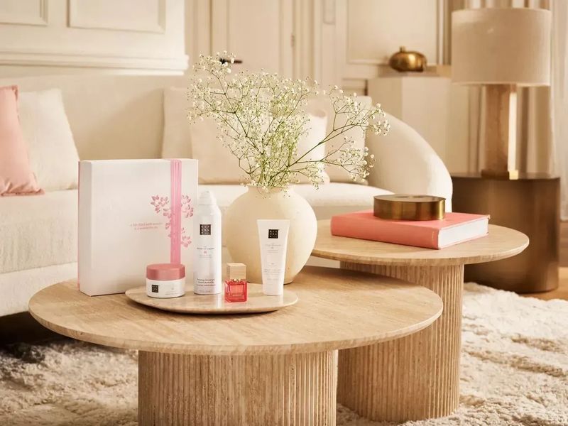 Подарунковий набір Rituals 4 in 1 The Ritual Of Sakura Medium &mdash; основне фото товару, вигляд спереду