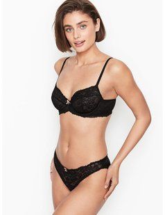 Трусики хіпстери Victoria's Secret Lace Front Hiphugger Panty &mdash; основне фото товару, вигляд спереду