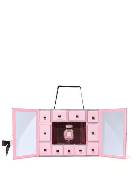 Подарунковий набір Victoria's Secret 12-Piece Fragrance Wardrobe Gift Set ft. Signature Eau de Parfums + Exclusive Mists, Body Care, & More  &mdash; основне фото товару, вигляд спереду