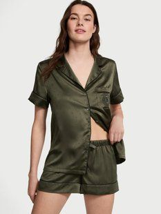 Сатинова піжама Victoria's Secret Glazed Satin Short Pajama Set &mdash; основне фото товару, вигляд спереду