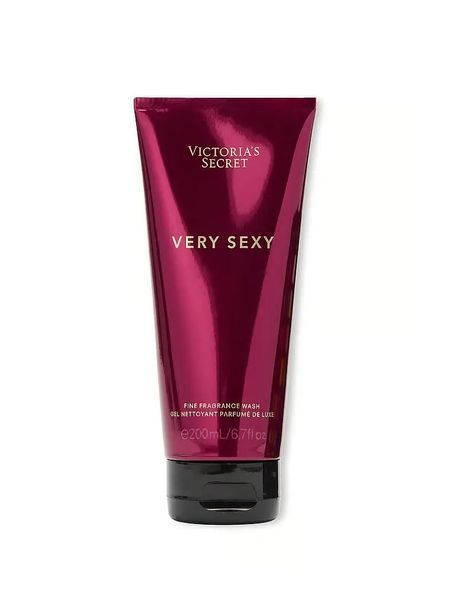 Подарунковий набір Victoria's Secret  Піжама Satin Glazed Long Pajama Set + Парфумований гель для душу Very Sexy Fine Fragrance &mdash; основне фото товару, вигляд спереду