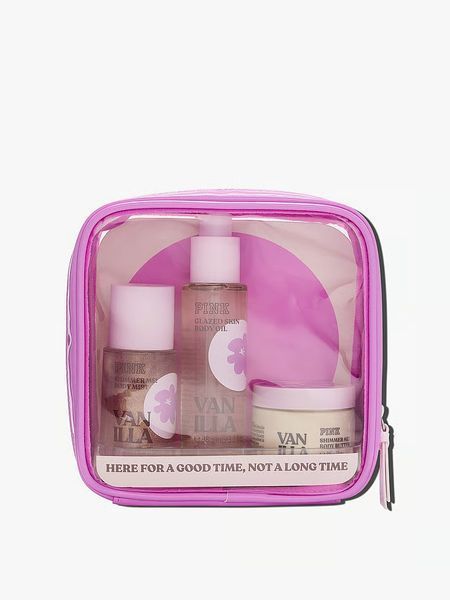 Подарунковий набір Victoria's Secret PINK Vanilla Let's Glow Away Shimmer Travel Set &mdash; основне фото товару, вигляд спереду