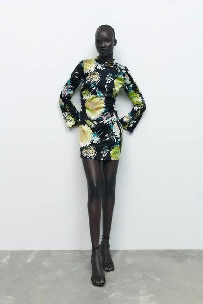 Сукня жіноча Zara Black Floral Printed Gathered Long Sleeve Mini Dress 7969\257\330 фото