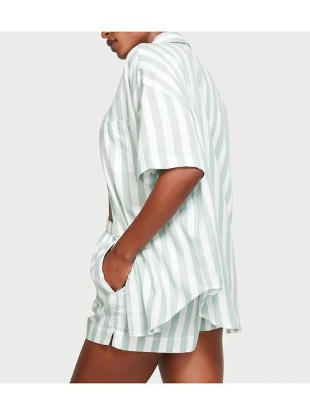Піжама з шортами Victoria's Secret Modal-Cotton Short Pajama Set Seasalt Green Stripes &mdash; основне фото товару, вигляд спереду