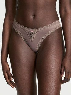 Трусики стринги Victoria's Secret Lace-Trim Thong Panty Cloudy Grey 27094307 фото