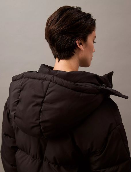 Куртка жіноча Calvin Klein Women's Classic Puffer Jacket Black Beauty &mdash; основне фото товару, вигляд спереду
