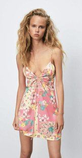 Сукня жіноча ZARA Satin Floral Pink Yellow Mini Dress &mdash; основне фото товару, вигляд спереду