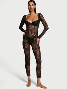 Піжама Victoria's Secret Very Sexy Rose Lace Balconette Catsuit &mdash; основне фото товару, вигляд спереду