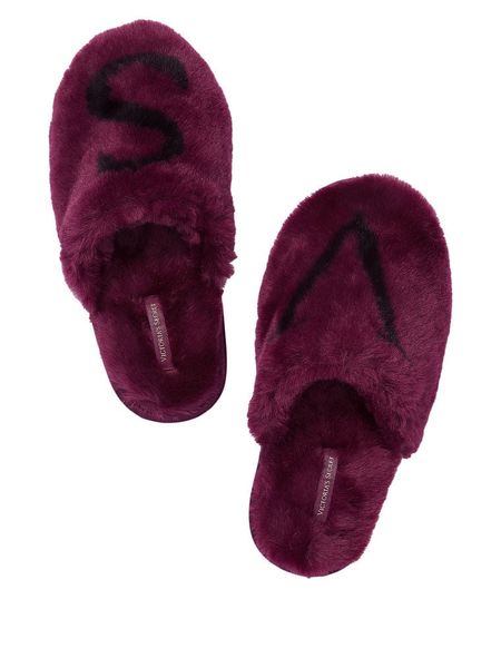 Домашні капці  Victoria's Secret Closed Toe Faux Fur Slippers Burgundy 26571963 фото