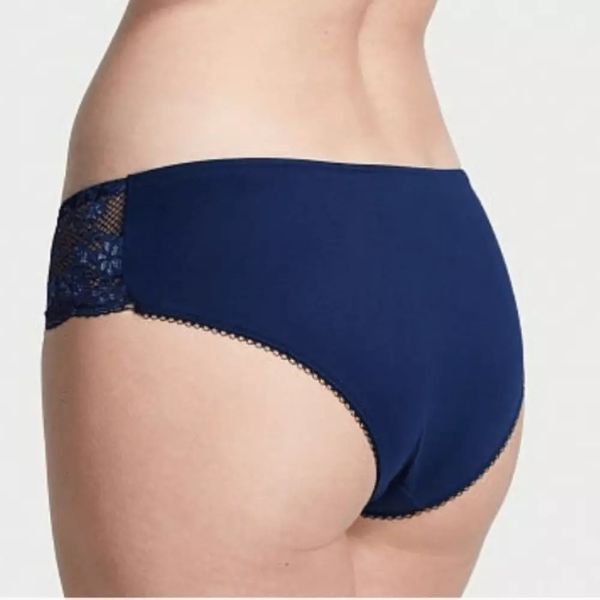 Кружевные трусики Victoria's Secret Cloud Lace Hiphugger Panty 26675425 фото