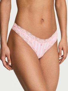 Трусики стрінги Victoria's Secret Cotton Lace-Waist Thong Panty &mdash; основне фото товару, вигляд спереду