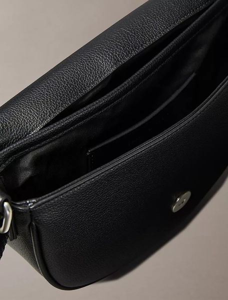 Сумка кросс-боди Calvin Klein All Day Saddle Bag 36203032 фото