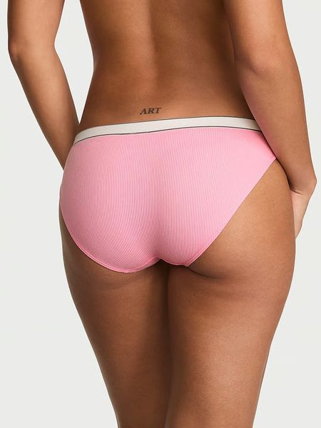 Трусики бікіні Victoria's Secret Seamless Logo Rib Bikini Panty Victoria Pink &mdash; основне фото товару, вигляд спереду