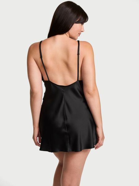 Пеньюар Victoria's Secret Very Sexy Shine Script Satin Mini Slip Dress &mdash; основне фото товару, вигляд спереду