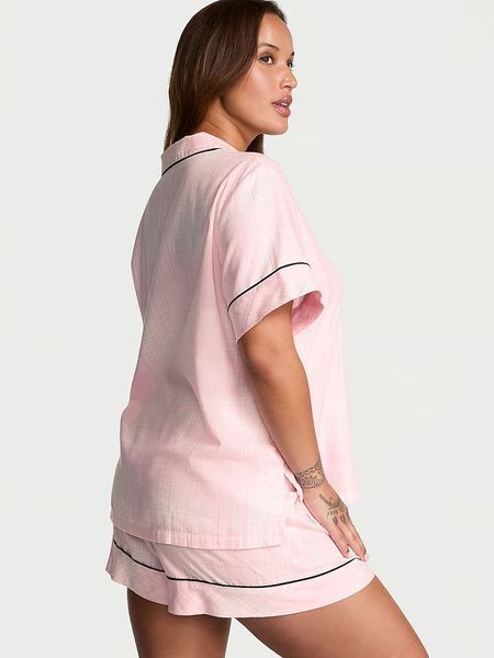 Піжама з шортами Victoria's Secret Flannel Short Pajama Set  &mdash; основне фото товару, вигляд спереду