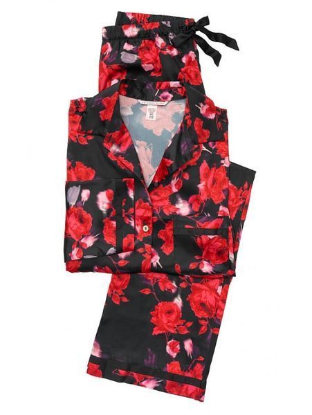 Піжама Victoria's Secret The Satin Long PJ Set Black Floral Print &mdash; основне фото товару, вигляд спереду
