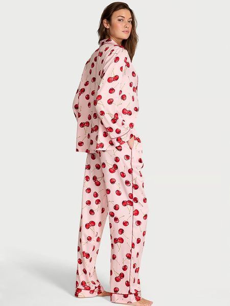 Піжама Victoria's Secret Signature Satin Long Pajama Set Cherry &mdash; основне фото товару, вигляд спереду